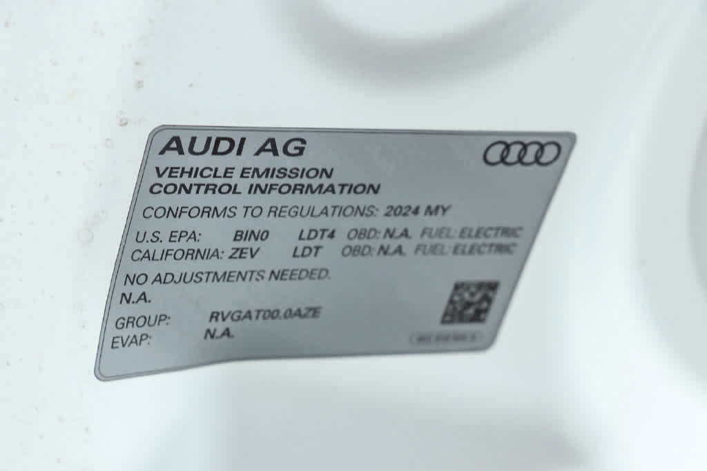 Used 2024 Audi Q8 e-tron Premium Plus w/ Premium Plus Package AWD/4WD image 31
