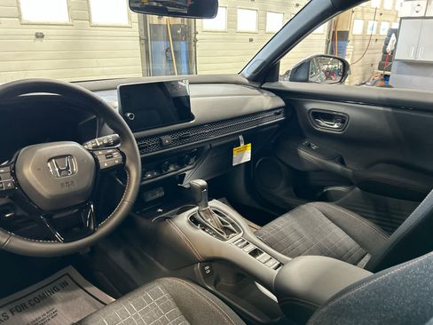 New 2026 Honda HR-V Sport image 4