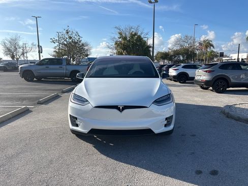 Used 2019 Tesla Model X Long Range image 7