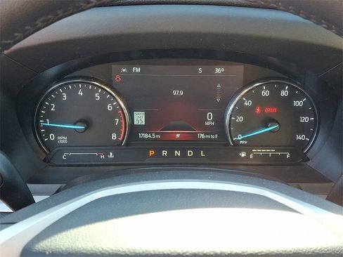 Used 2022 Ford Explorer XLT w/ Equipment Group 202A image 20