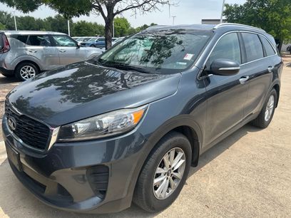 Used 2019 Kia Sorento FWD w/ LX Convenience Package