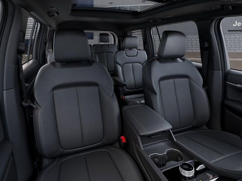 New 2026 Jeep Grand Cherokee L Limited AWD/4WD image 16