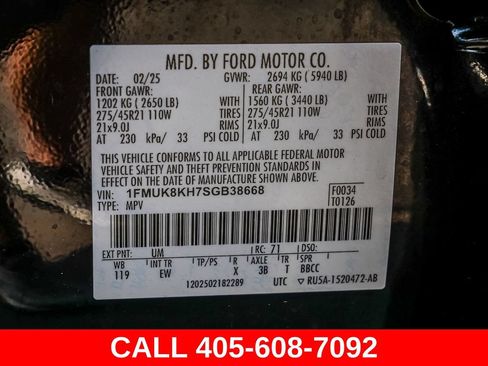 Used 2025 Ford Explorer ST-Line w/ ST-Line Street Pack AWD/4WD image 46