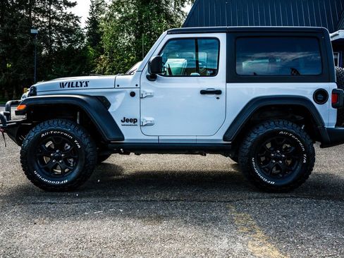 Used 2021 Jeep Wrangler Sport AWD/4WD image 14