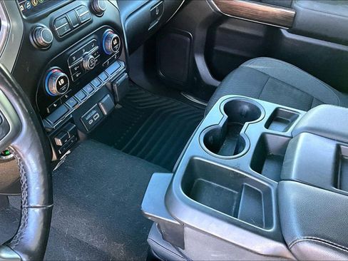 Used 2019 Chevrolet Silverado 1500 LT w/ Texas Edition image 17