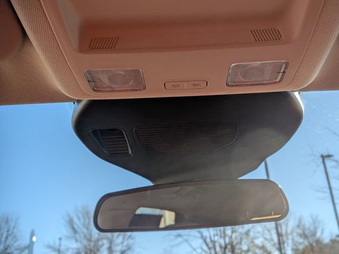 Used 2020 Ford Escape SE image 31