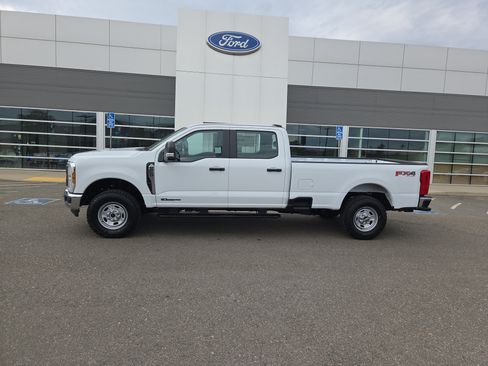 New 2026 Ford F250 XL w/ XL Off-Road Package AWD/4WD image 2