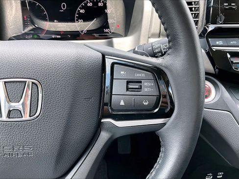 Certified 2025 Honda Odyssey EX-L image 24