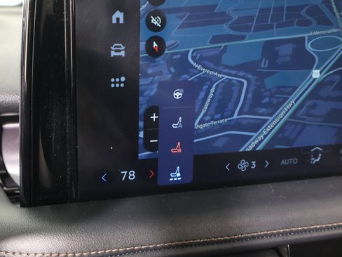 Used 2025 Lincoln Aviator AWD w/ Jet Appearance Package image 8