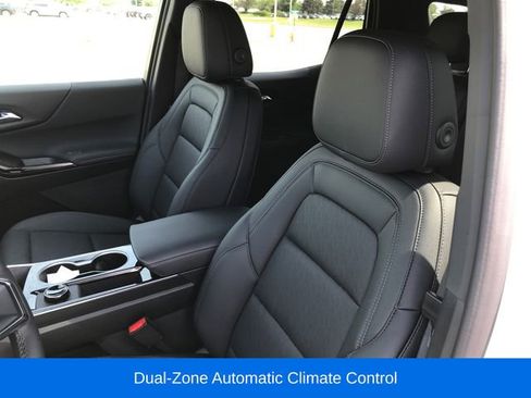 Certified 2026 Chevrolet Equinox LT w/ Convenience Package II FWD image 4