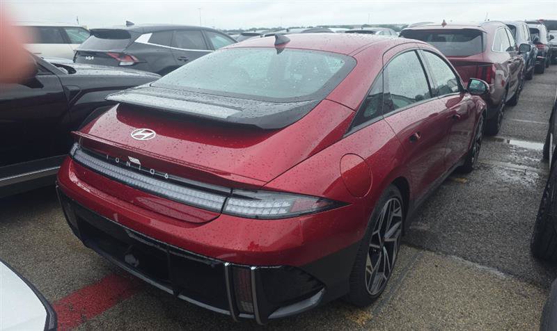Used 2024 Hyundai Ioniq 6 Limited RWD image 4