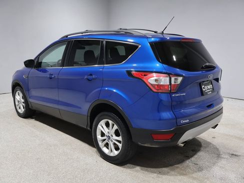 Used 2018 Ford Escape SE image 4