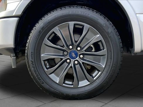 Used 2018 Ford F150 XLT w/ Equipment Group 302A Luxury AWD/4WD image 8