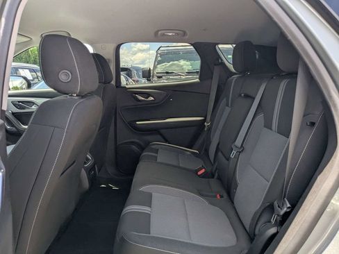 Used 2025 Chevrolet Blazer LT FWD image 11