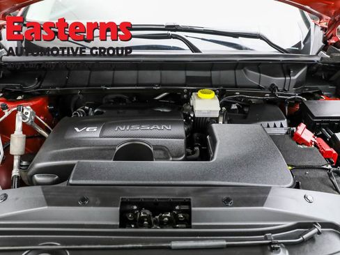 Used 2022 Nissan Pathfinder SL image 7