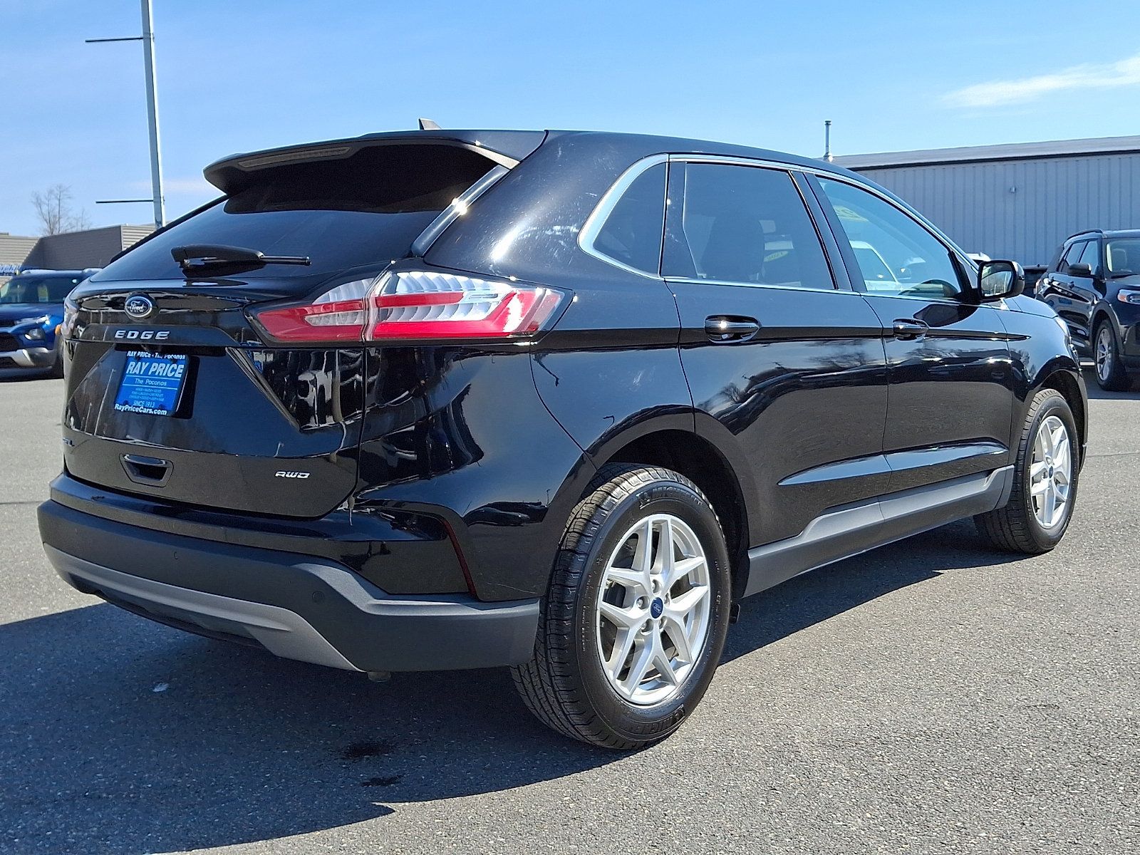 Certified 2022 Ford Edge SEL w/ Convenience Package AWD/4WD image 6
