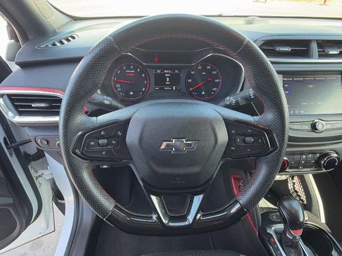 Used 2021 Chevrolet TrailBlazer RS FWD image 18
