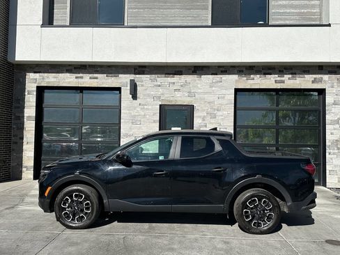Used 2024 Hyundai Santa Cruz SE AWD/4WD image 6