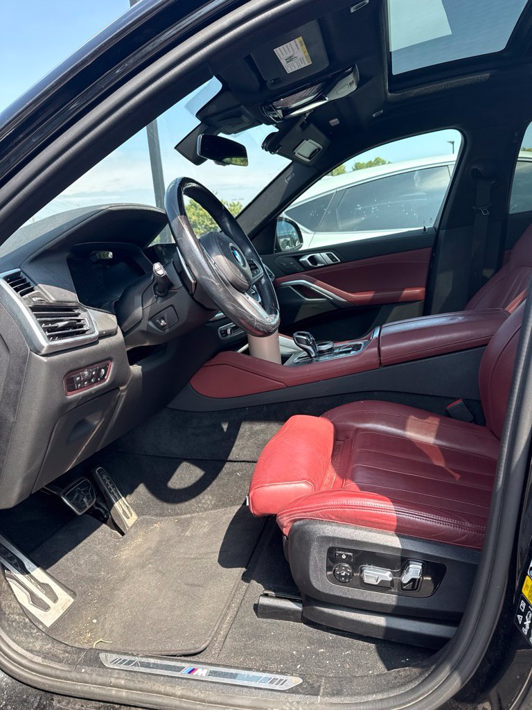 Used 2022 BMW X6 xDrive40i w/ Executive Package AWD/4WD image 4