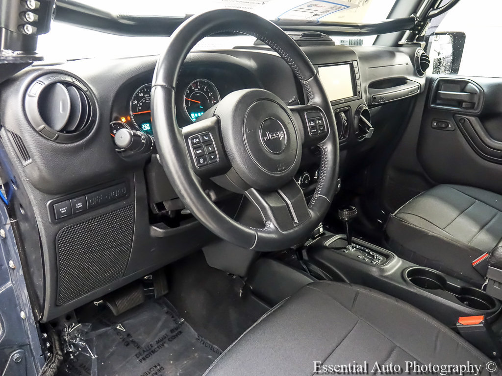 Used 2016 Jeep Wrangler Unlimited Rubicon w/ Connectivity Group AWD/4WD image 10