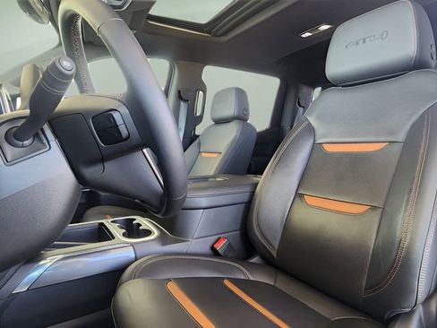 Used 2022 GMC Sierra 1500 AT4 w/ AT4 Premium Package image 15