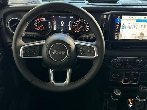 New 2026 Jeep Wrangler Unlimited Sahara AWD/4WD image 10