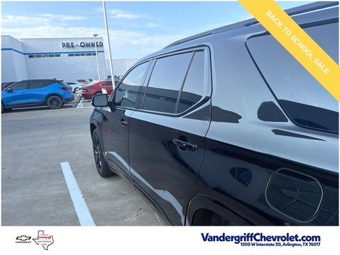 Used 2021 Chevrolet Traverse Premier w/ Redline Edition FWD image 16