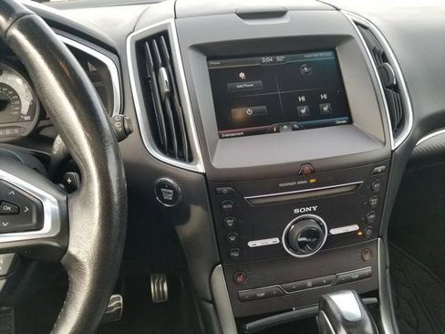 Used 2015 Ford Edge Sport image 19