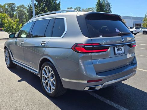 Used 2024 BMW X7 xDrive40i image 5