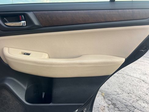 Used 2017 Subaru Outback 2.5i Limited AWD/4WD image 14
