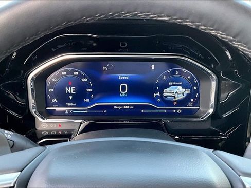 Used 2024 Chevrolet Silverado 1500 LT w/ Z71 Off-Road Package image 12