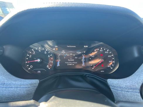 Used 2024 Jeep Compass Latitude w/ Convenience Group image 18