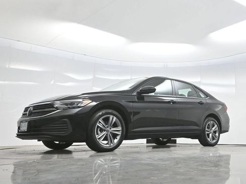 Used 2024 Volkswagen Jetta SE FWD image 59