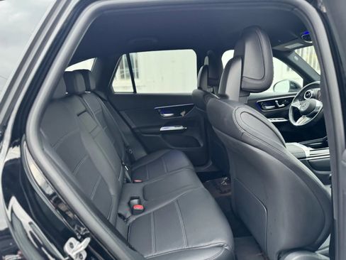 Used 2023 Mercedes-Benz GLC 300 4MATIC image 18