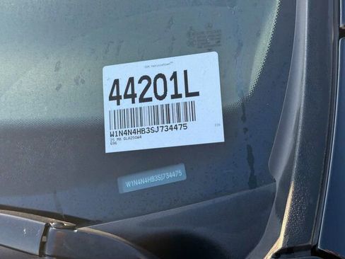 Used 2025 Mercedes-Benz GLA 250 4MATIC image 4