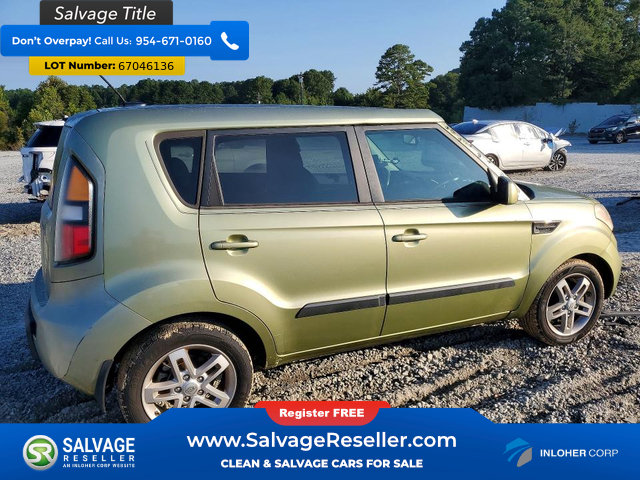 Used 2011 Kia Soul + FWD image 4
