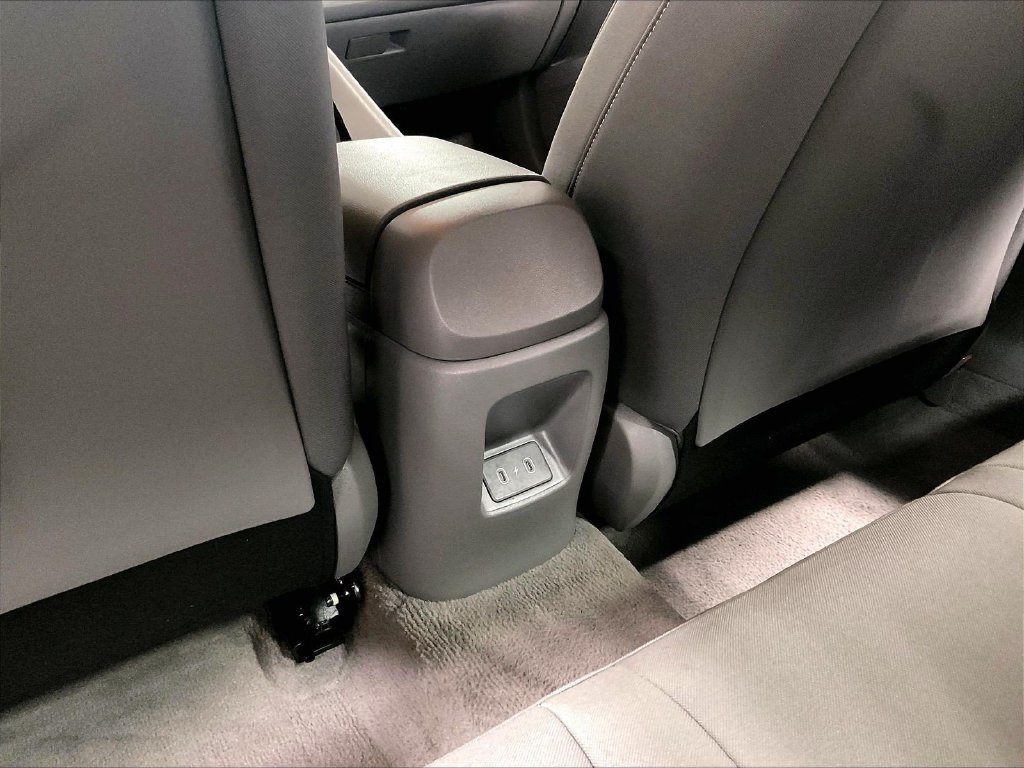 Used 2025 Hyundai Elantra SEL FWD image 27