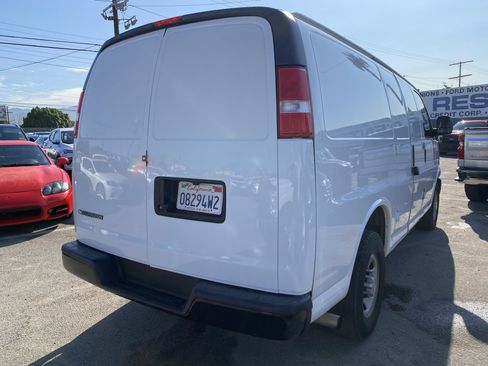 Used 2019 Chevrolet Express 2500 w/ Driver Convenience Package RWD image 8
