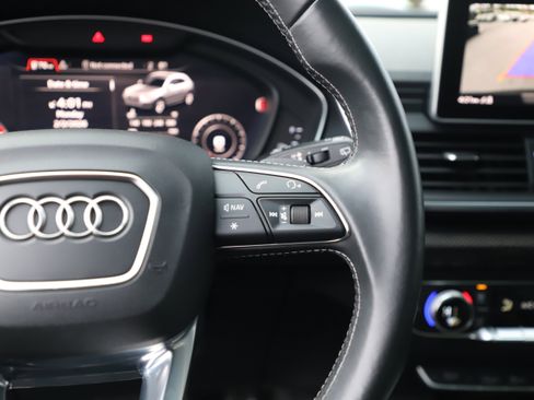 Used 2020 Audi SQ5 Premium Plus w/ Premium Plus Package image 25
