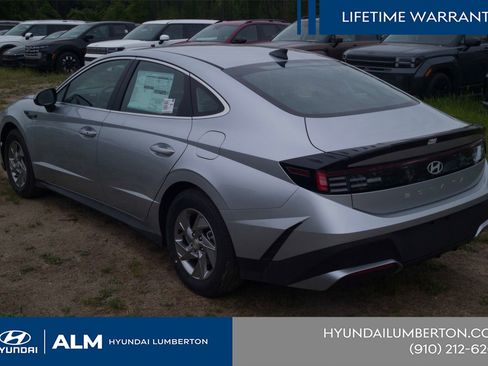 New 2026 Hyundai Sonata SE FWD image 10