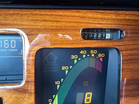 Used 1988 Chevrolet Corvette Convertible image 12