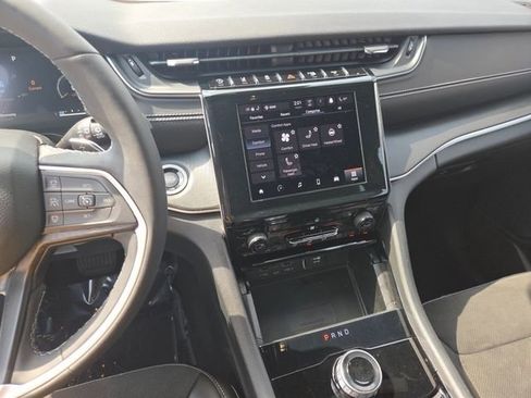 Used 2023 Jeep Grand Cherokee L Laredo AWD/4WD image 32