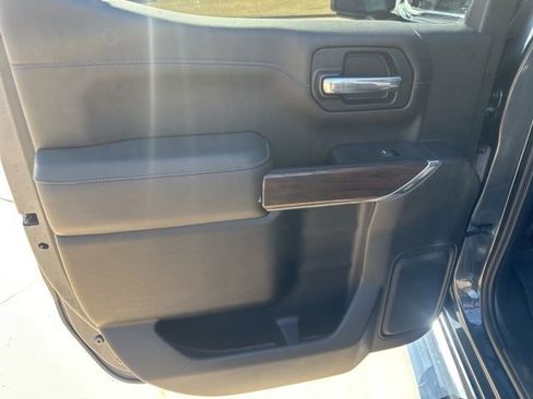 Used 2021 GMC Sierra 1500 SLT w/ SLT Convenience Package AWD/4WD image 25