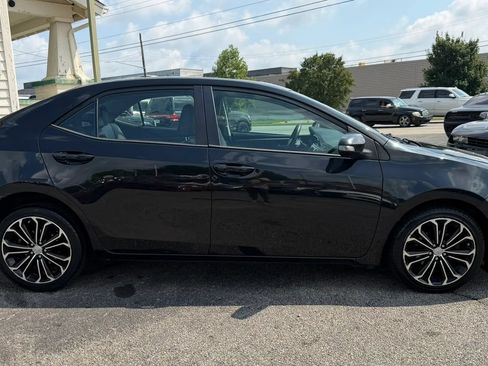Used 2015 Toyota Corolla S FWD image 6