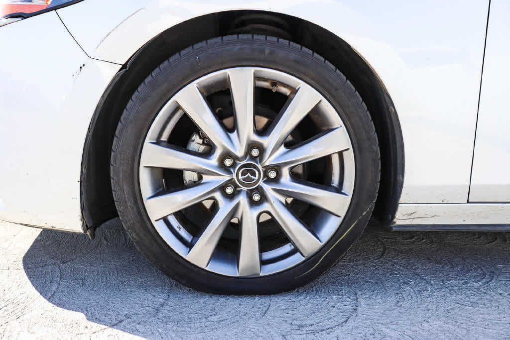 Used 2019 MAZDA MAZDA3 Sedan w/ Preferred Package FWD image 11