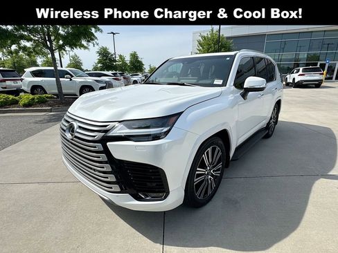 Used 2024 Lexus LX 600 4WD w/ Luxury Package image 5