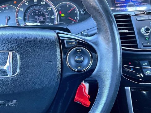 Used 2017 Honda Accord Sport image 18