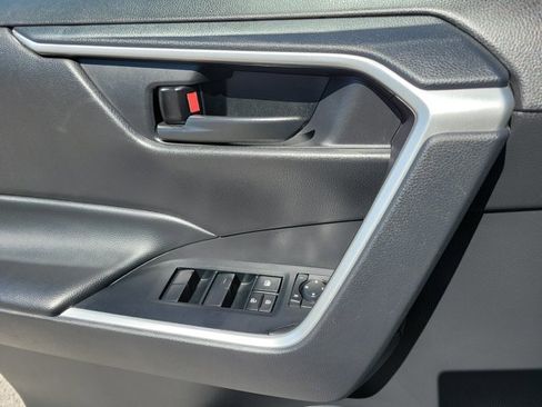 Used 2024 Toyota RAV4 LE image 7