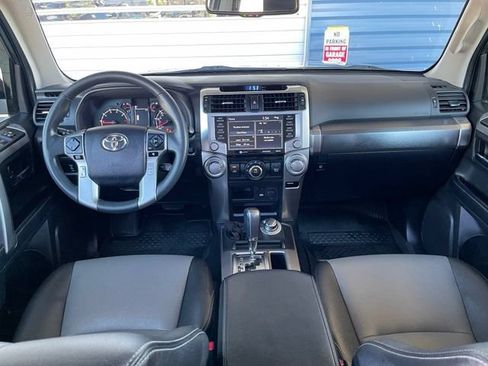 Used 2022 Toyota 4Runner SR5 Premium w/ Moonroof Package AWD/4WD image 7