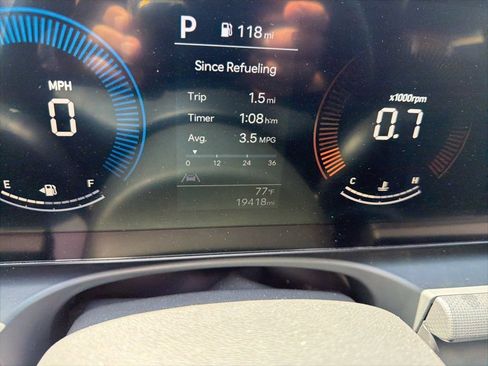 Used 2025 Hyundai Santa Cruz SEL AWD/4WD image 14